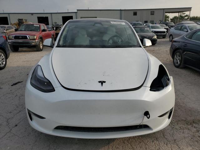 7SAYGDEE4PF810174 - 2023 TESLA MODEL Y WHITE photo 5