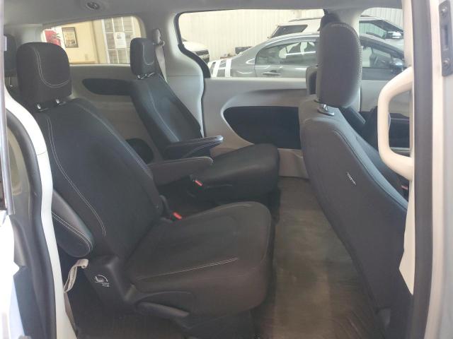 2C4RC1CG6PR516294 - 2023 CHRYSLER VOYAGER LX 银色 照片 11