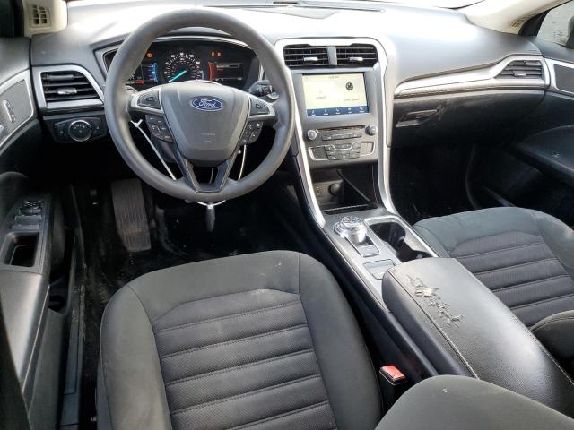 3FA6P0H71JR140525 - 2018 FORD FUSION SE BLACK photo 8