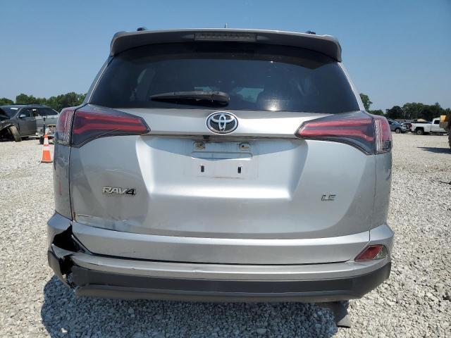 JTMZFREV0JJ195026 - 2018 TOYOTA RAV4 LE Gri fotoğraf 6