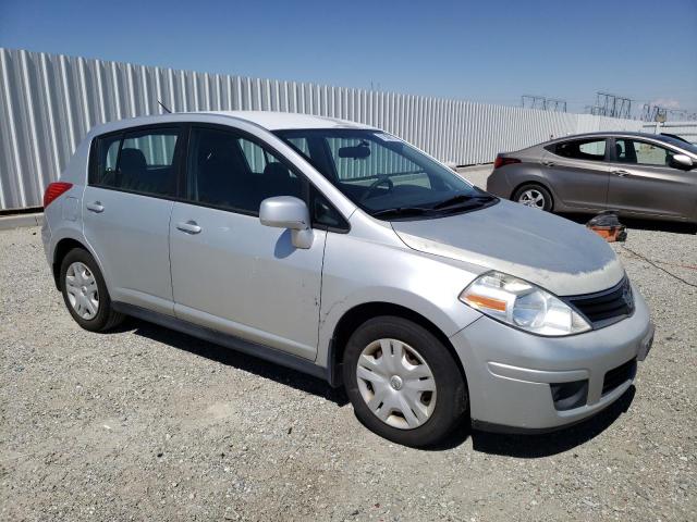 3N1BC1CP5BL418061 - 2011 NISSAN VERSA S SILVER photo 4