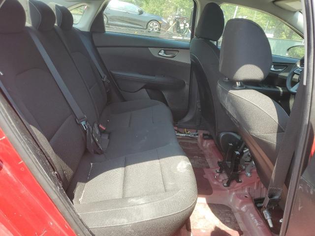 3KPF24AD2KE043990 - 2019 KIA FORTE FE RED photo 10