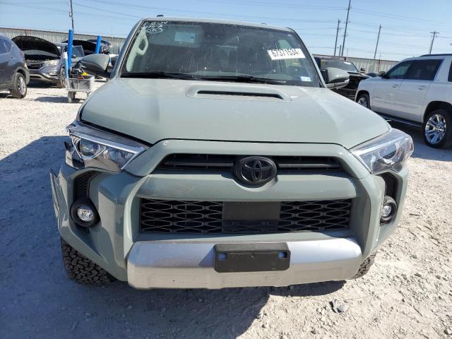 JTERU5JR5P6210845 - 2023 TOYOTA 4RUNNER SE GREEN photo 5