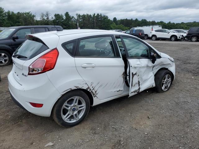 3FADP4EJXKM142819 - 2019 FORD FIESTA SE WHITE photo 3