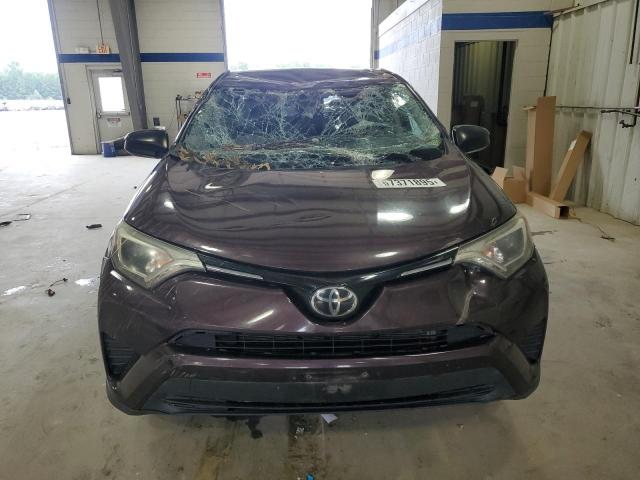 2T3BFREVXJW725005 - 2018 TOYOTA RAV4 LE BURGUNDY photo 5