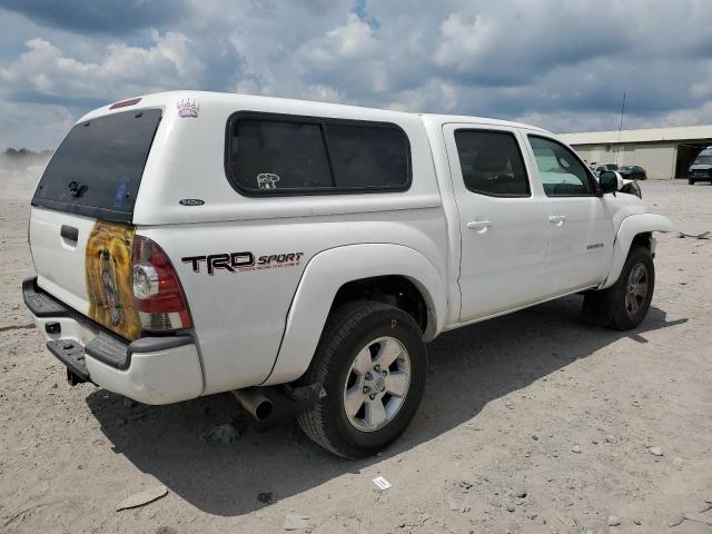 3TMLU4EN4FM207008 - 2015 TOYOTA TACOMA DOUBLE CAB WHITE photo 3