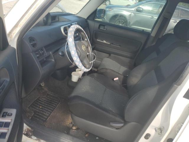JTLKT324264084751 - 2006 TOYOTA SCION XB WHITE photo 7