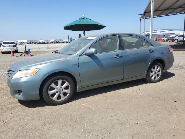 4T1BF3EK4BU647334 - 2011 TOYOTA CAMRY BASE GRAY photo 1