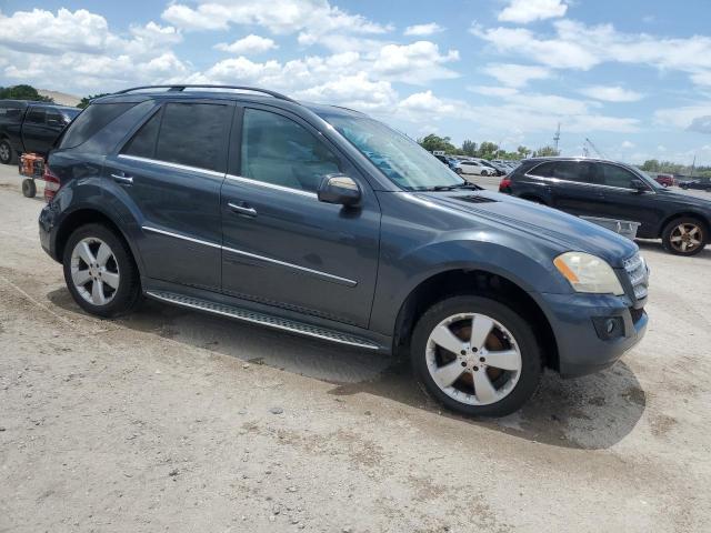 4JGBB8GB7AA575518 - 2010 MERCEDES-BENZ ML 350 4MATIC BLUE photo 4