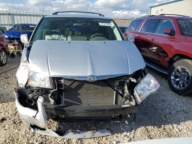 2A8HR54P68R731412 - 2008 CHRYSLER TOWN & COU TOURING 银色 照片 5