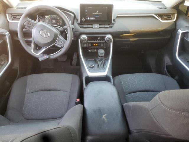 4T3RWRFV0SU193598 - 2025 TOYOTA RAV4 XLE 灰色 照片 8