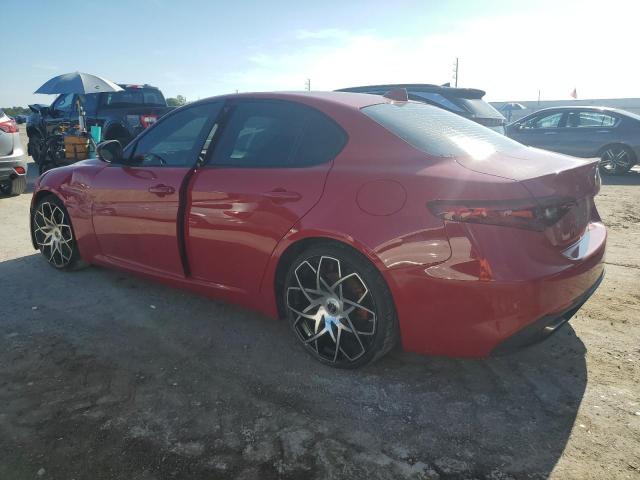 ZARFAEBN7H7534165 - 2017 ALFA ROMEO GIULIA RED photo 2