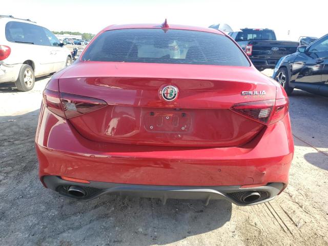 ZARFAEBN7H7534165 - 2017 ALFA ROMEO GIULIA RED photo 6