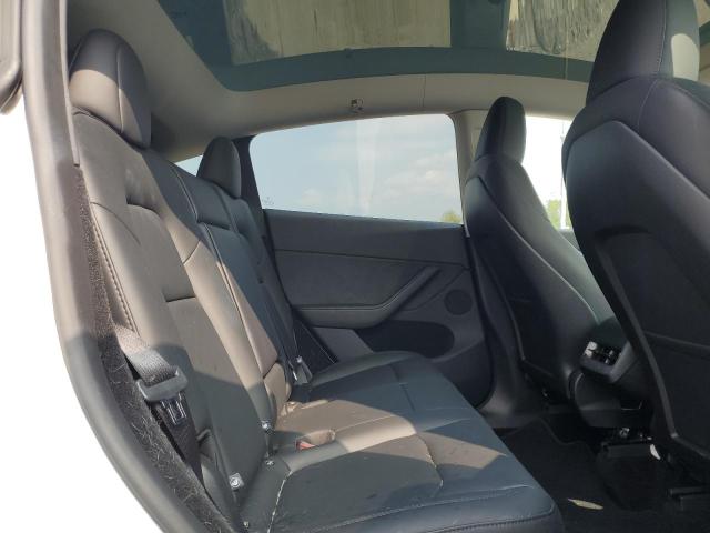 7SAYGDEF0RA312272 - 2024 TESLA MODEL Y WHITE photo 10