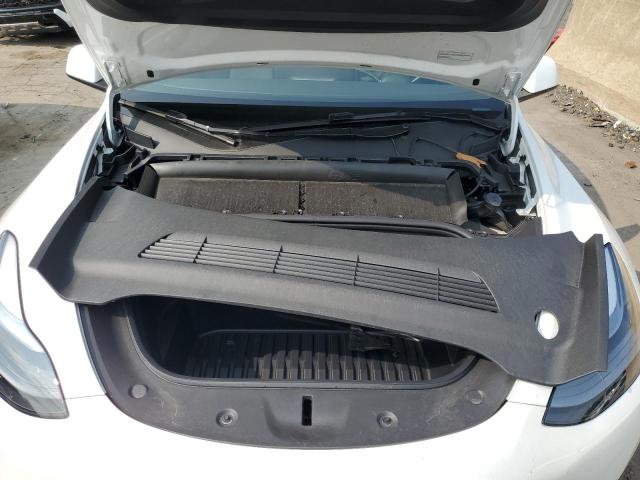 7SAYGDEF0RA312272 - 2024 TESLA MODEL Y WHITE photo 11
