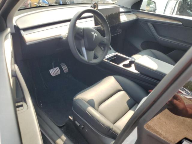 7SAYGDEF0RA312272 - 2024 TESLA MODEL Y WHITE photo 8