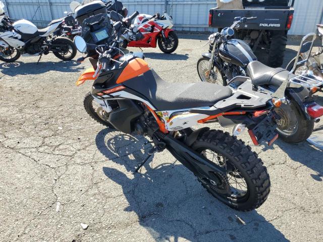 VBKTR6405MM812469 - 2021 KTM 890 ADVENTURE R Pomarańczowy zdjęcie 3