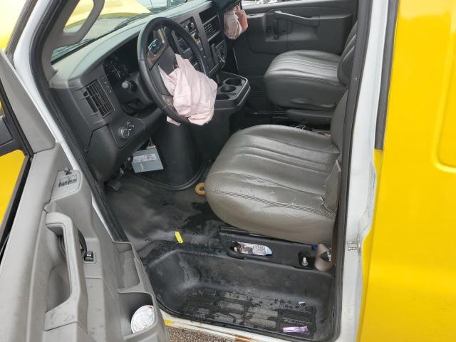 1GCWGAFP3K1260745 - 2019 CHEVROLET EXPRESS G2500 黄色 照片 7