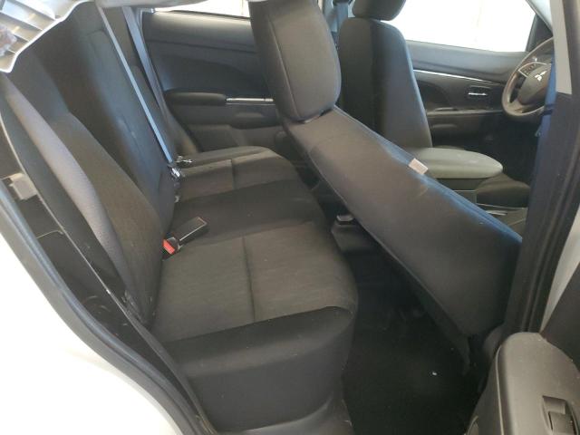 JA4ARUAUXMU010000 - 2021 MITSUBISHI OUTLANDER SPORT ES WHITE photo 11