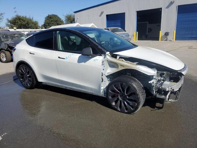 5YJYGDEF7LF009688 - 2020 TESLA MODEL Y WHITE photo 4