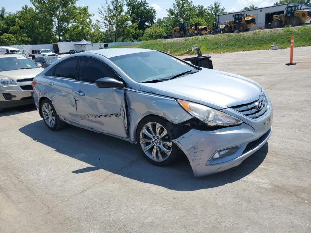 5NPEC4AC9DH581567 - 2013 HYUNDAI SONATA SE SILVER photo 4