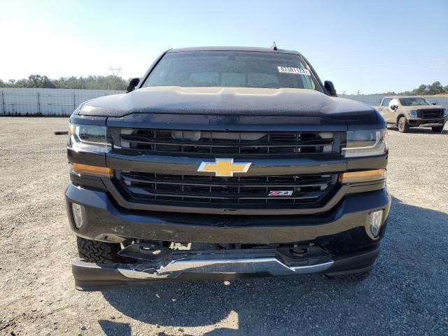 3GCUKRECXHG162051 - 2017 CHEVROLET SILVRDO K1500 LT BLACK photo 5