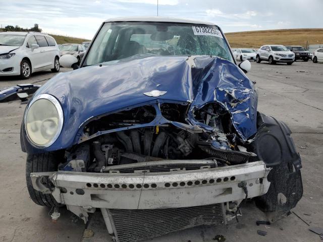 WMWRC33414TC51404 - 2004 MINI COOPER BLUE photo 5