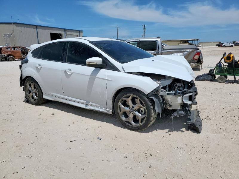 1FADP3L99JL329570 - 2018 FORD FOCUS ST Weiß Foto 4