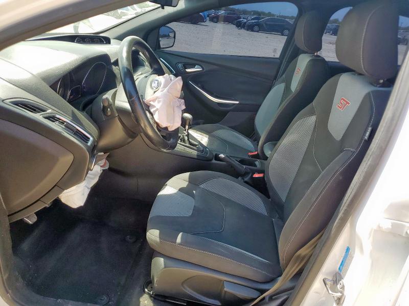 1FADP3L99JL329570 - 2018 FORD FOCUS ST Weiß Foto 7