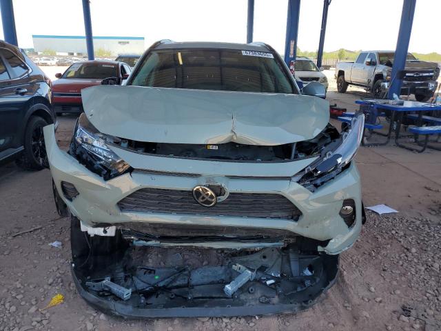 2T3W1RFV9KW001256 - 2019 TOYOTA RAV4 XLE ნაცრისფერი ფოტო 5