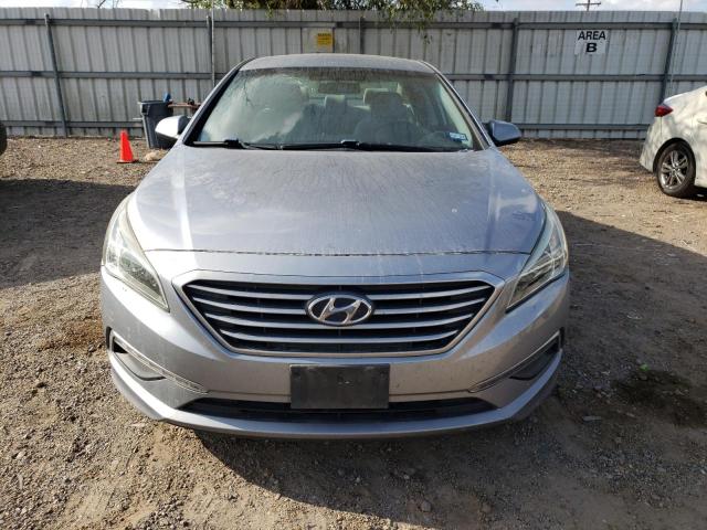 5NPE24AF2FH139732 - 2015 HYUNDAI SONATA SE SILVER photo 5