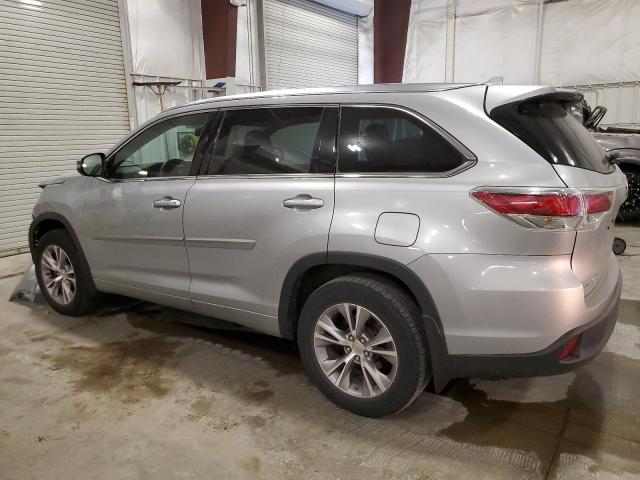 5TDJKRFHXFS175085 - 2015 TOYOTA HIGHLANDER XLE Silber Foto 2