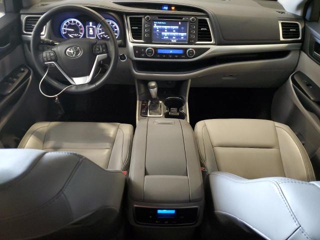 5TDJKRFHXFS175085 - 2015 TOYOTA HIGHLANDER XLE Silber Foto 8