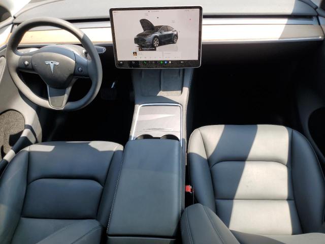 7SAYGDEE5RA233851 - 2024 TESLA MODEL Y GRAY photo 8