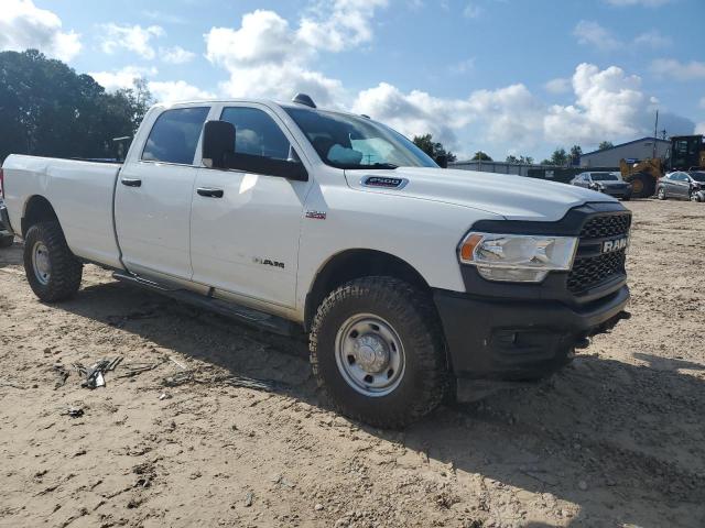 3C6UR5HJ7NG130398 - 2022 RAM 2500 TRADESMAN WHITE photo 4