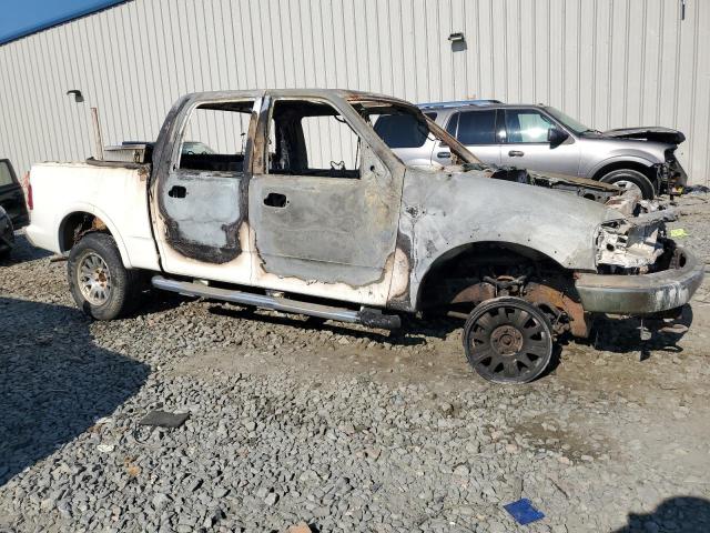 1FTRW08L93KC12652 - 2003 FORD F150 SUPERCREW BURN photo 4