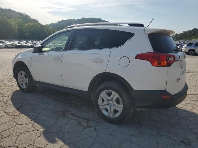JTMBFREV3FD140979 - 2015 TOYOTA RAV4 LE WHITE photo 2