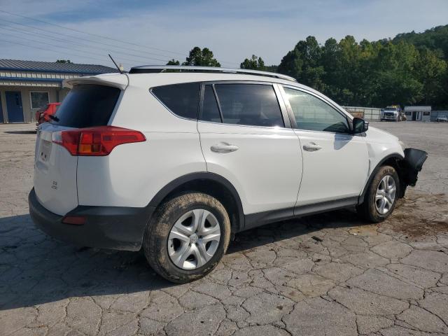 JTMBFREV3FD140979 - 2015 TOYOTA RAV4 LE WHITE photo 3
