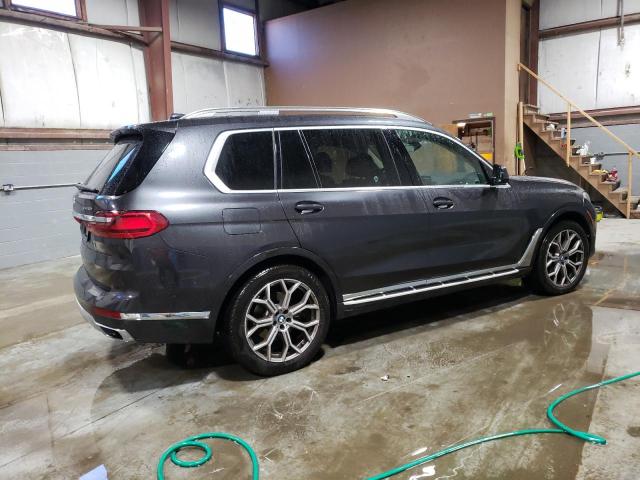 5UXCW2C03N9L80858 - 2022 BMW X7 XDRIVE40I CHARCOAL photo 3