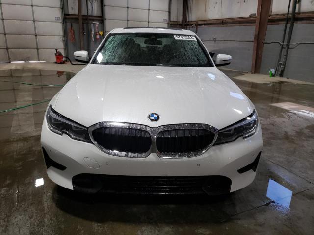 3MW5R7J02N8C71302 - 2022 BMW 330XI WHITE photo 5