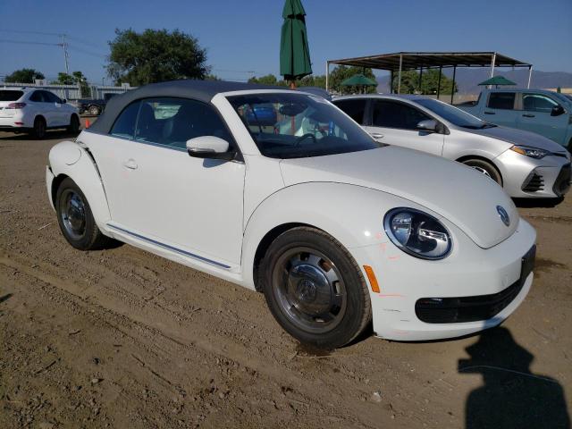 3VW517AT6GM821404 - 2016 VOLKSWAGEN BEETLE S/SE WHITE photo 4