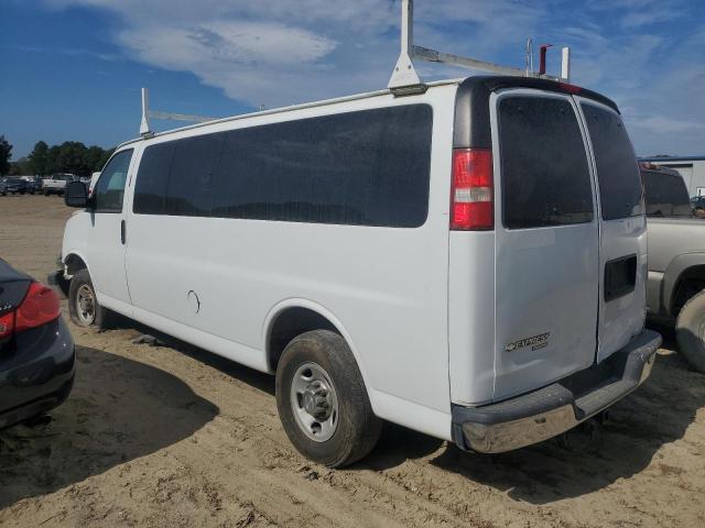 1GAZG1FGXF1214065 - 2015 CHEVROLET EXPRESS G3 LT WHITE photo 2