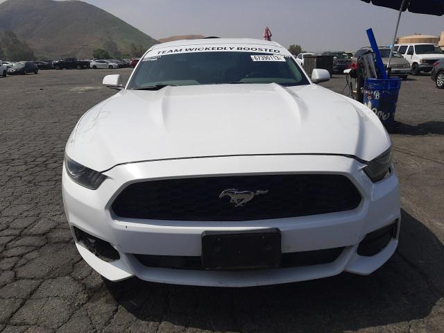 1FA6P8AM8G5303326 - 2016 FORD MUSTANG WHITE photo 5