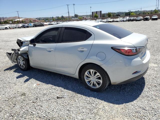 3MYDLBYV8KY515035 - 2019 TOYOTA YARIS L 银色 照片 2