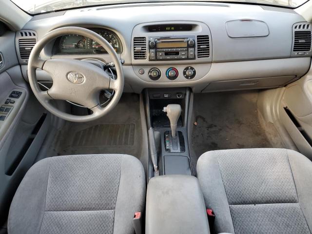 4T1BE32K72U041775 - 2002 TOYOTA CAMRY LE 银色 照片 8