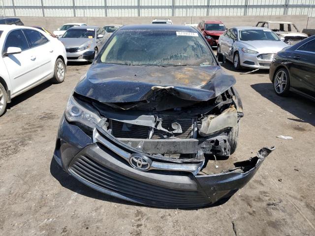 4T4BF1FK5GR558713 - 2016 TOYOTA CAMRY LE GRAY photo 5