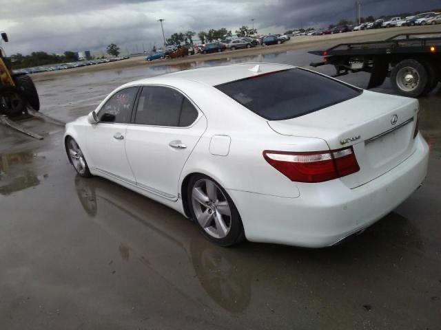 JTHGL46F785032045 - 2008 LEXUS LS 460L WHITE photo 3