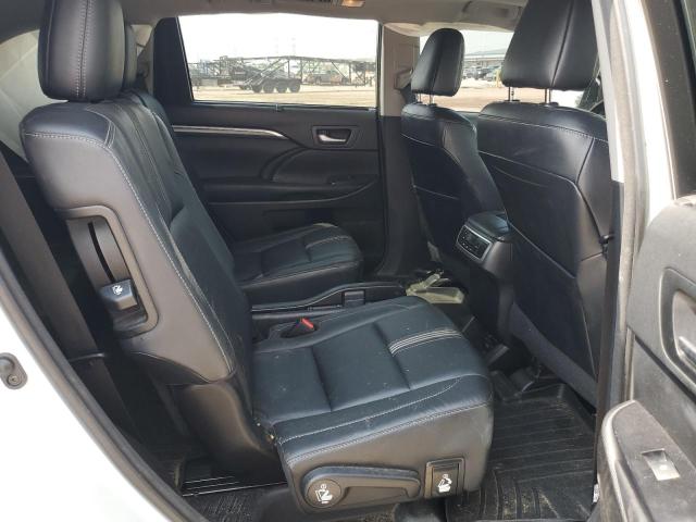 5TDJZRFH9JS549352 - 2018 TOYOTA HIGHLANDER SE Beyaz fotoğraf 11