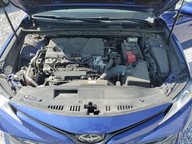 4T1B11HKXJU599108 - 2018 TOYOTA CAMRY L BLUE photo 11
