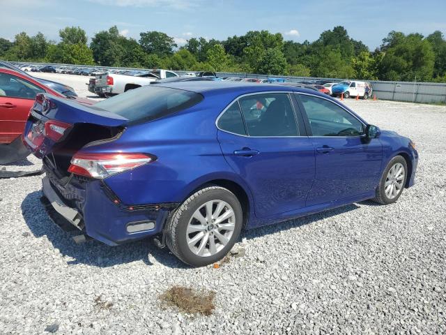 4T1B11HKXJU599108 - 2018 TOYOTA CAMRY L BLUE photo 3